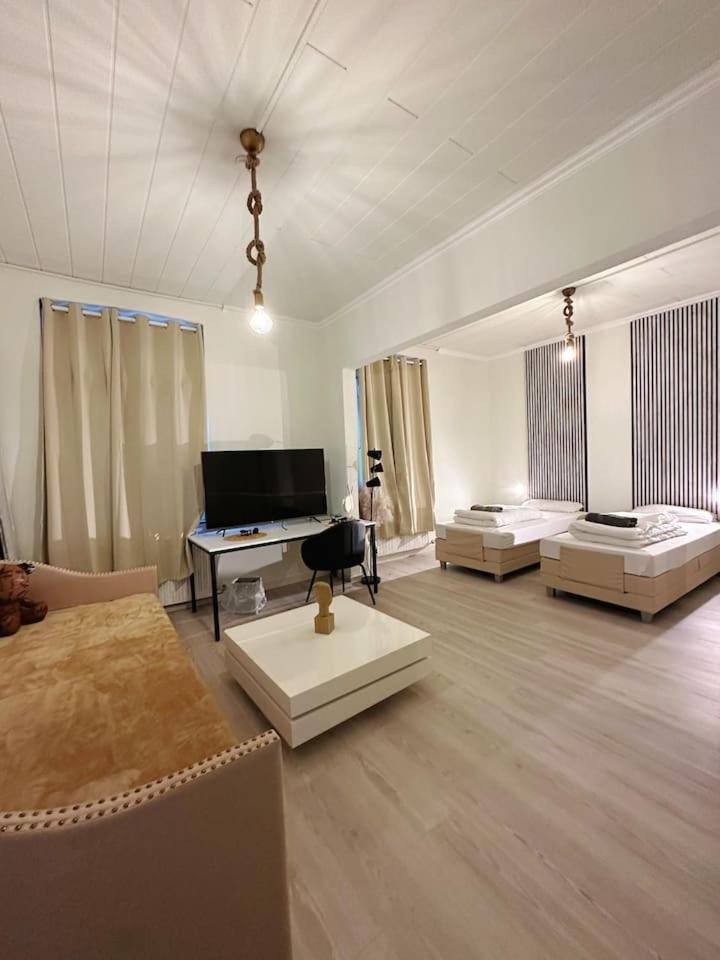 2 Schlafzimmer Waschenspuelmaschine Duisburg Ngoại thất bức ảnh